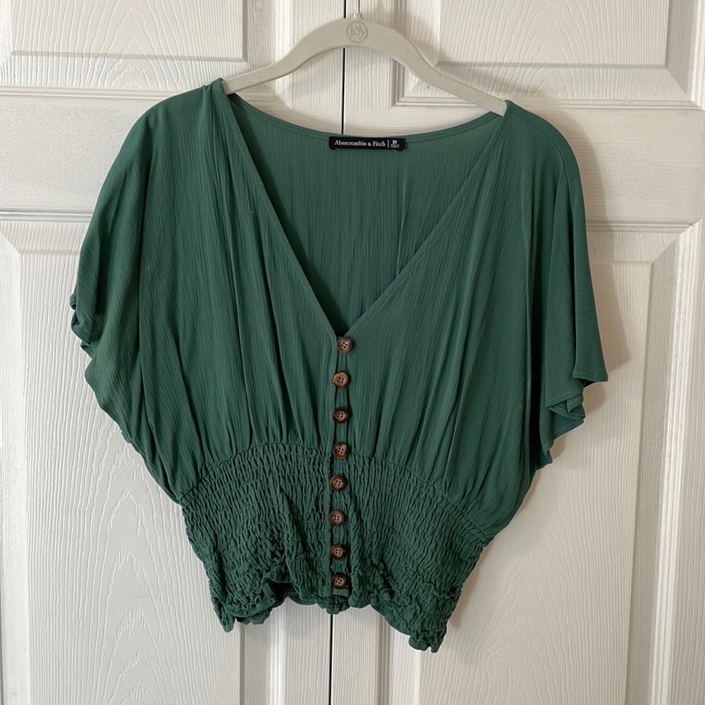 Abercrombie Cropped ruched shirt - so fkn cute